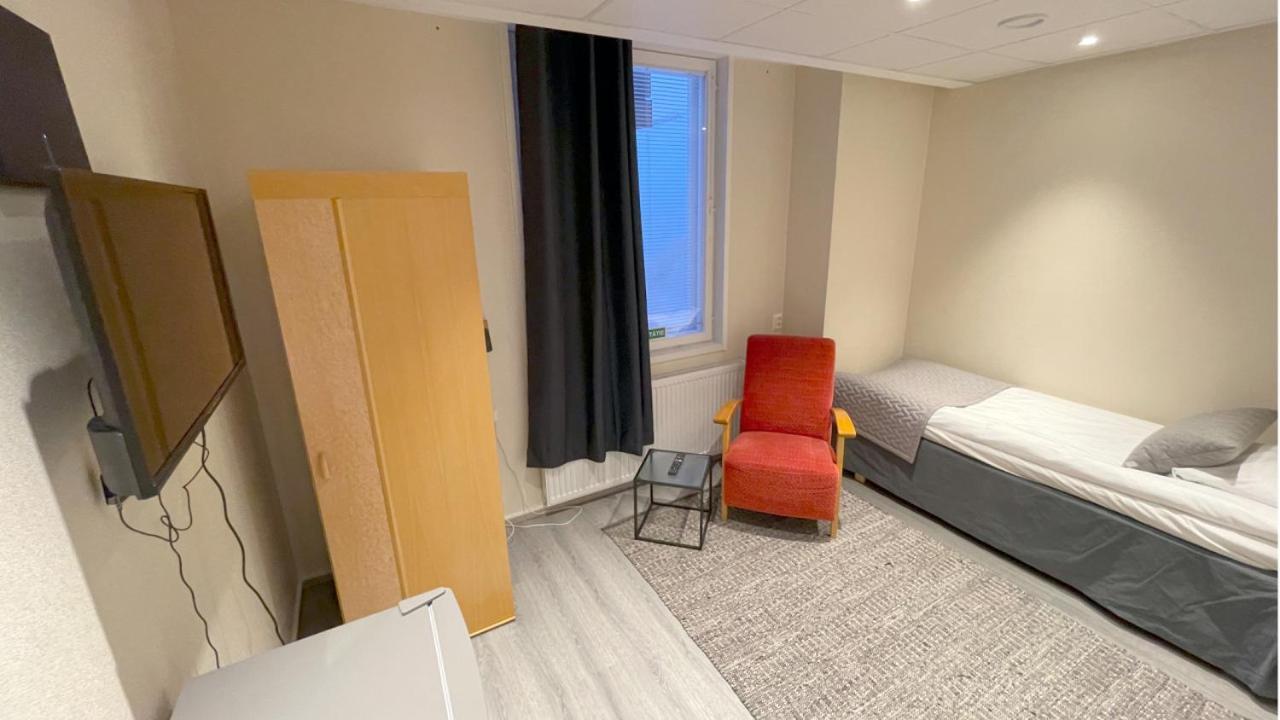 Kuukkeli Ivalo Airport Inn Kültér fotó