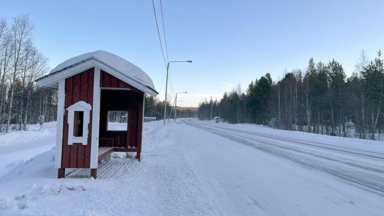 Kuukkeli Ivalo Airport Inn Kültér fotó